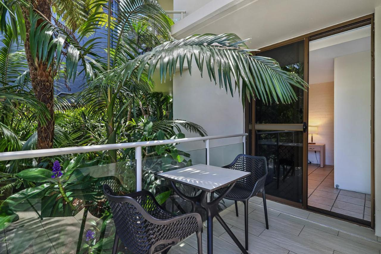 Bayview Beachfront Apartments, In Town Right On The Beach Byron Bay Eksteriør billede