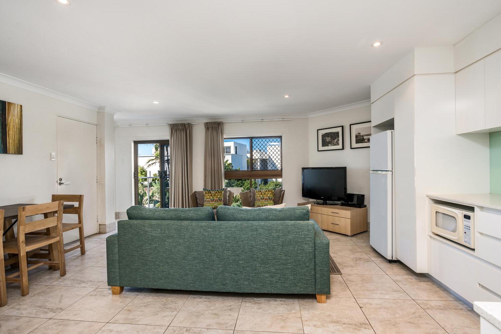 Bayview Beachfront Apartments, In Town Right On The Beach Byron Bay Eksteriør billede