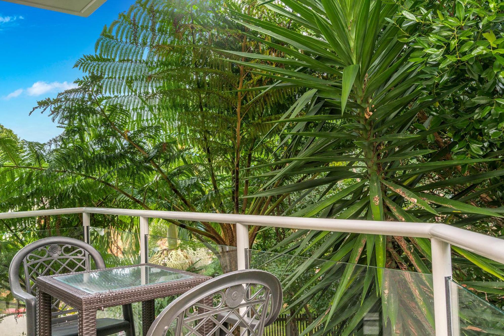 Bayview Beachfront Apartments, In Town Right On The Beach Byron Bay Eksteriør billede