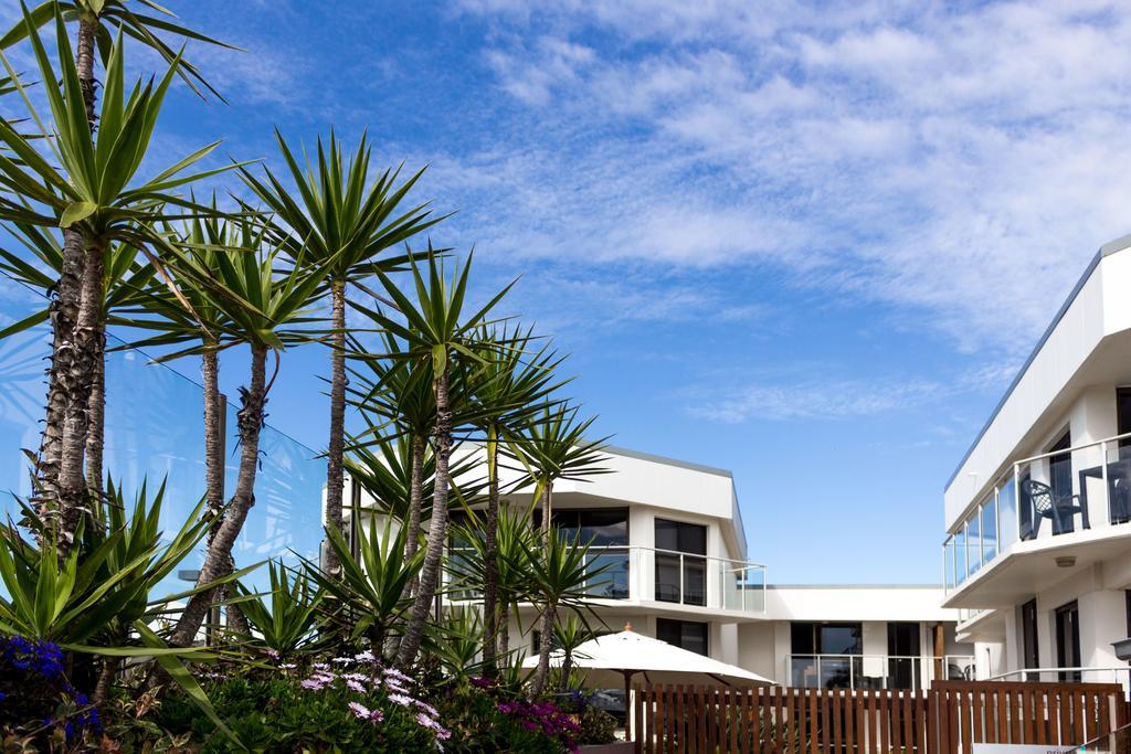 Bayview Beachfront Apartments, In Town Right On The Beach Byron Bay Eksteriør billede