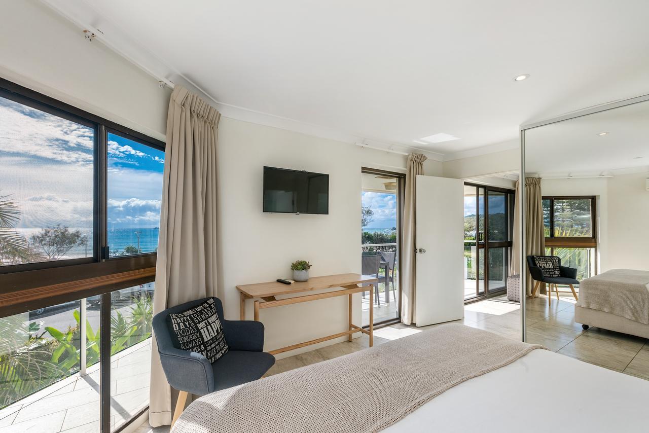 Bayview Beachfront Apartments, In Town Right On The Beach Byron Bay Eksteriør billede